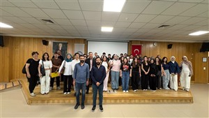 ASÜ İletişim Fakültesinde yeni öğrencilere uyum eğitimi verildi
