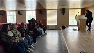 ASÜ İletişim Fakültesi öğrencileri kütüphaneyi ziyaret etti