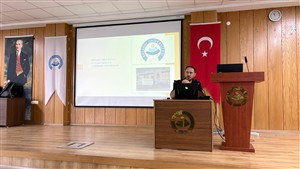 ASÜ İletişim Fakültesinde yeni öğrencilere uyum eğitimi verildi